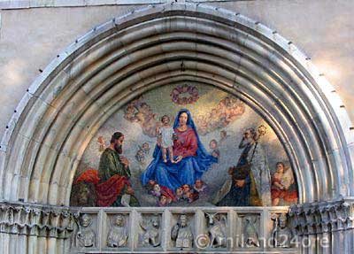 Detail above the entrance portal of San Marco